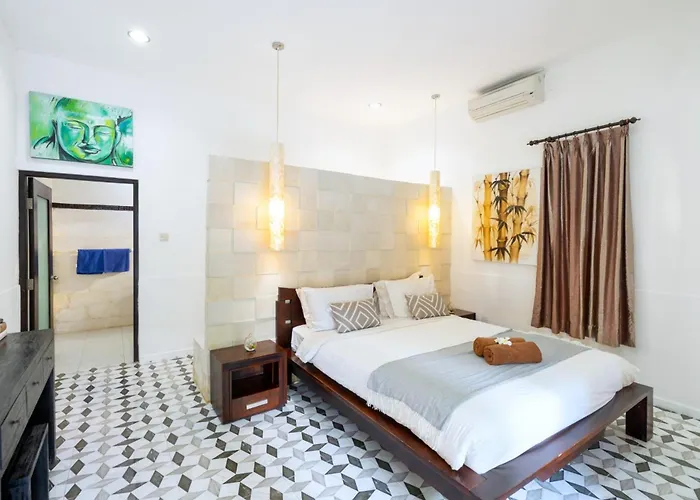 A B C 8br Private Pool And Kitchen Legian Villa *