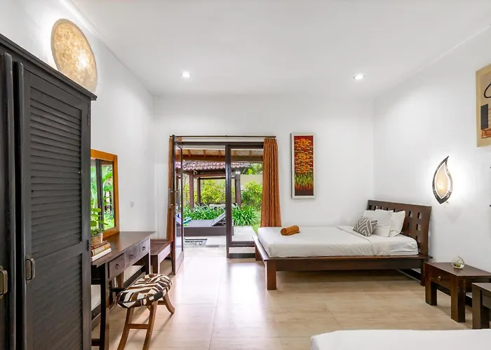 A B C 8br Private Pool And Kitchen Legian Villa