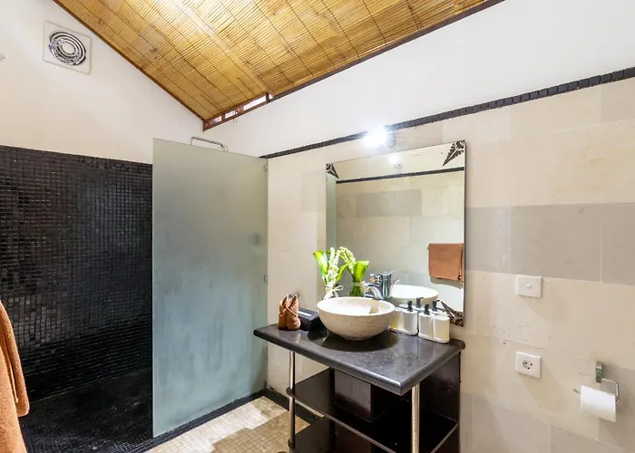 A B C 8br Private Pool And Kitchen Legian Seminyak (Bali)